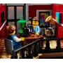 Innenraum des LEGO-Jazzclubs mit zwei Musikern, schwarzem Klavier, goldener Trompete und Stadtdekor mit Fenstern Innenraum des LEGO-Jazzclubs mit zwei Musikern, schwarzem Klavier, goldener Trompete und Stadtdekor mit Fenstern