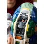 Offenes Cockpit des LEGO-Raumschiffs mit detailliertem Innenraum, Pilotenplatz und Kontrollinstrumenten
