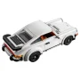 Porsche 911 LEGO blanche vue de trois-quarts arrière avec capot moteur ouvert, détails orange et intérieur visible Porsche 911 LEGO blanche vue de trois-quarts arrière avec capot moteur ouvert, détails orange et intérieur visible