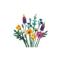Bouquet LEGO di fiori selvatici con papaveri gialli, gerbere rosa e arancioni, lupini viola, fiordalisi blu su steli verdi